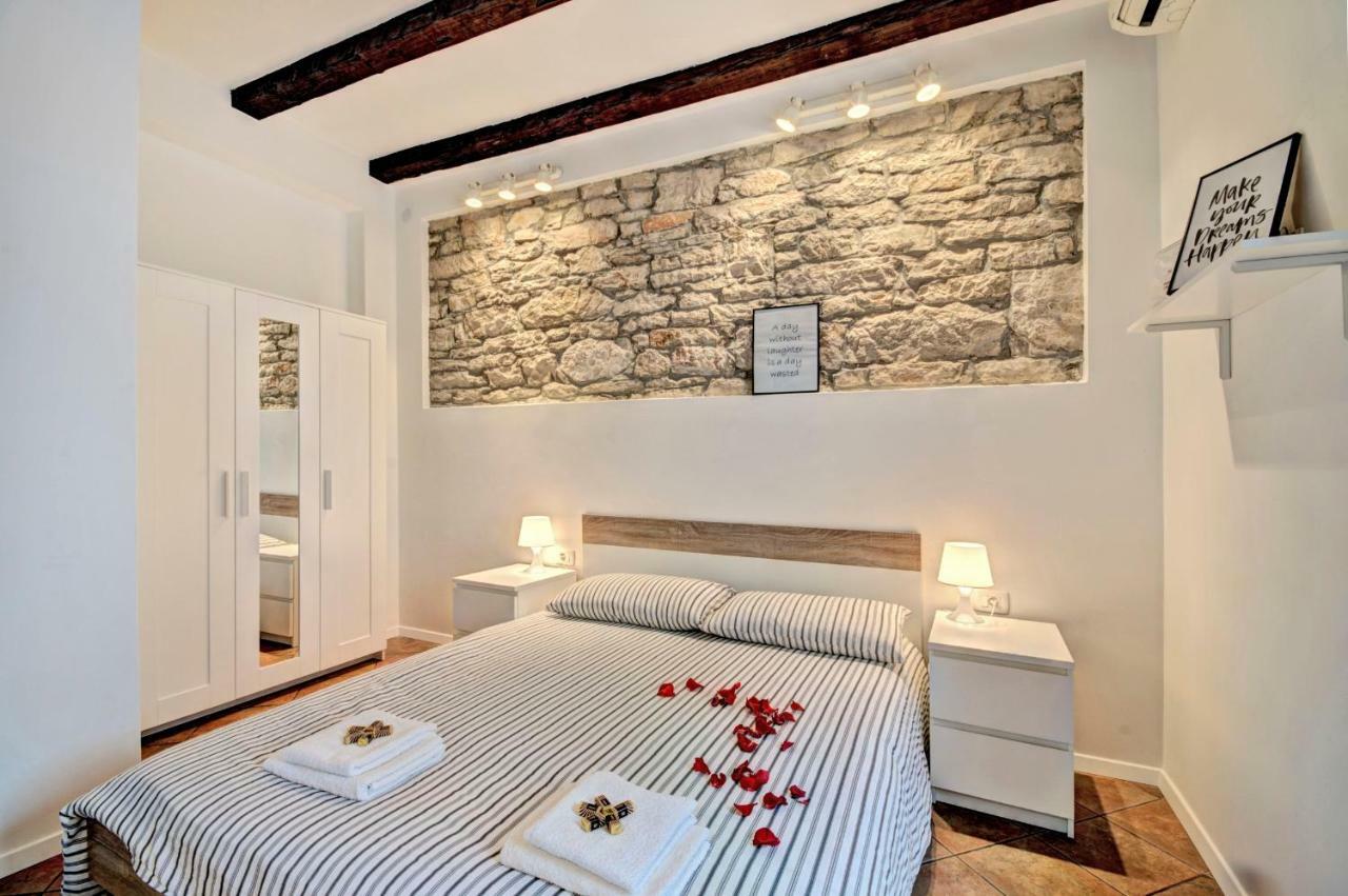 Amfiteatar Franko Apartman Pula